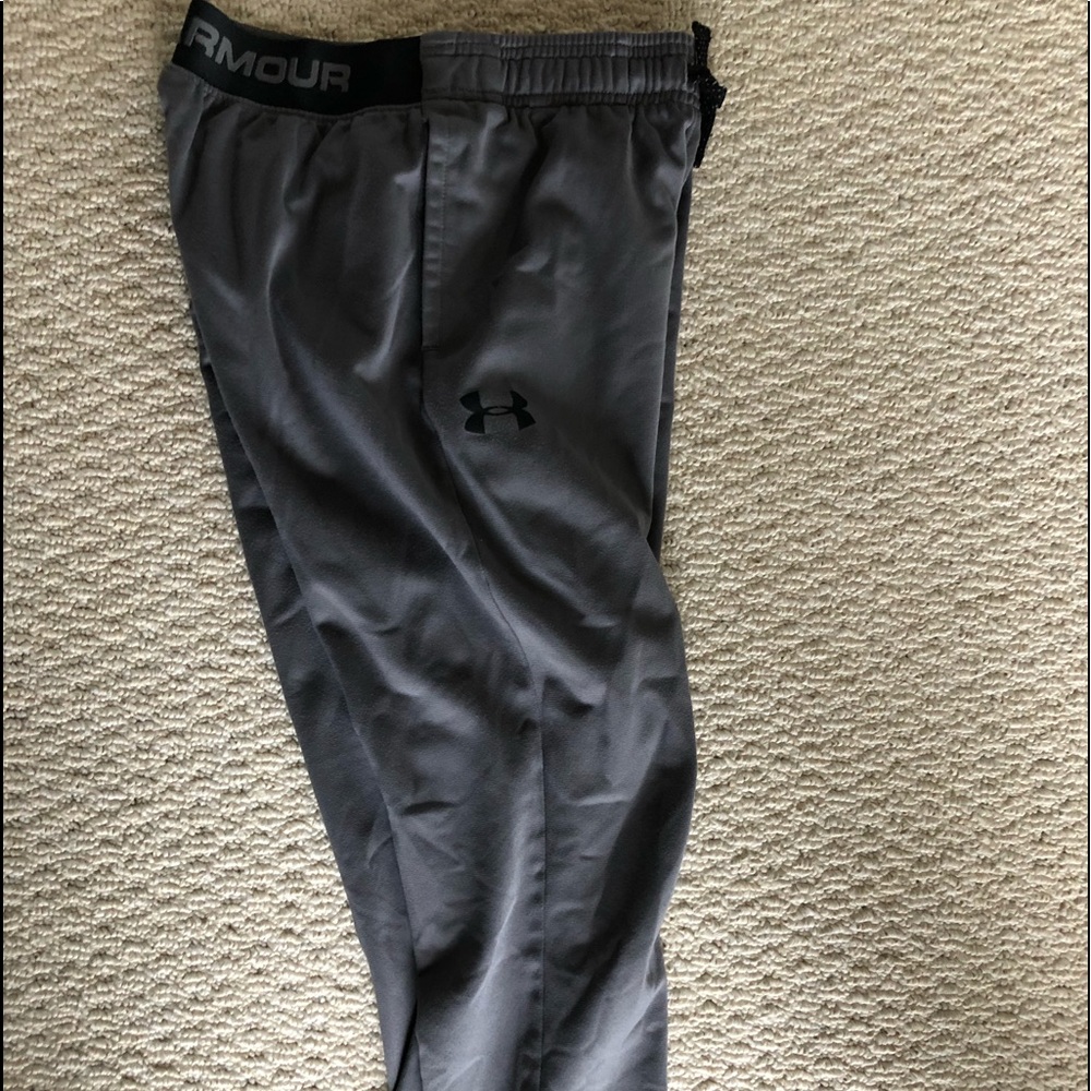 Boys Youth medium Under Armor pants